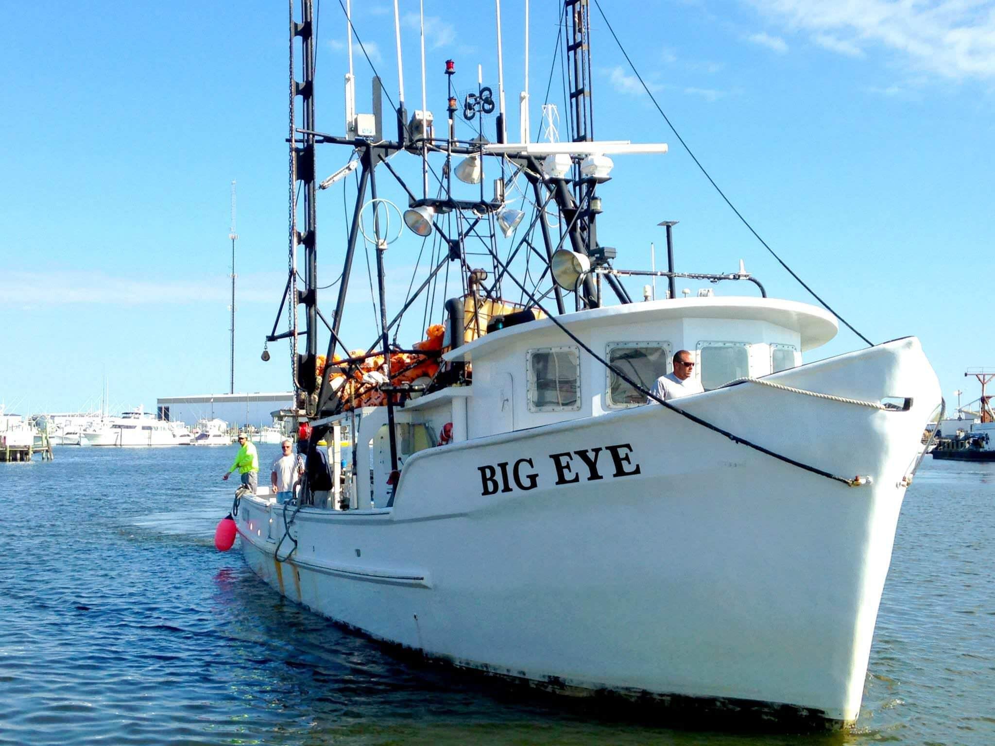 Outer Banks fishermen bringing in the day's catch